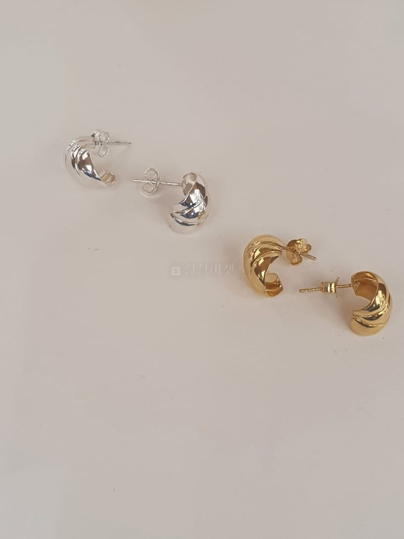 Cabinet - Korean Women Fashion - #thelittlethings - Silver Sky Earring