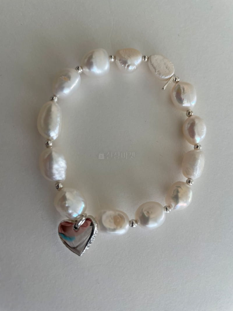 Cabinet - Korean Women Fashion - #thelittlethings - Silver Heart Big Pearl Bracelet - 6