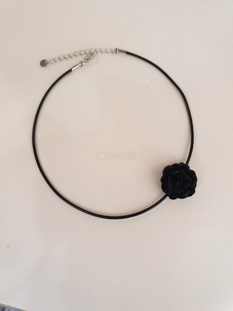 Cabinet - Korean Women Fashion - #womensfashion - Big Flower Necklace