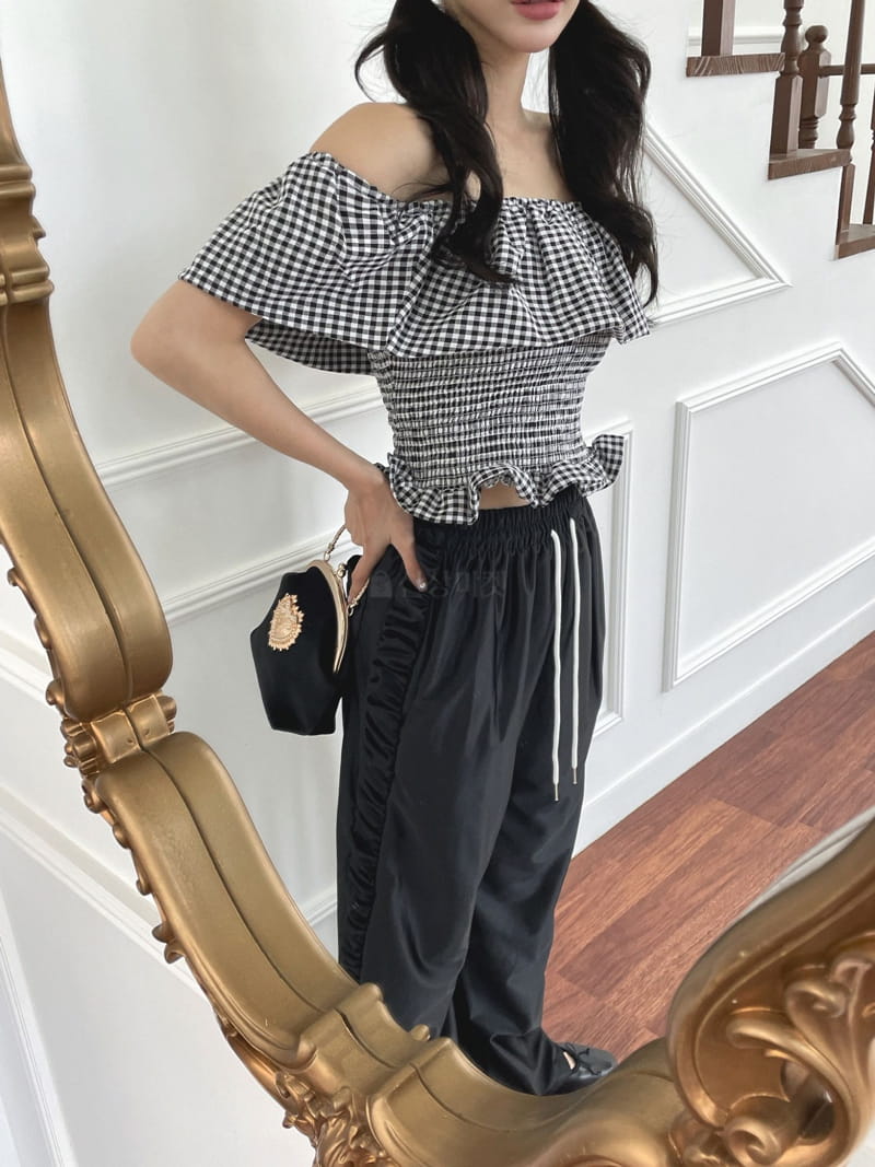 Clode - Korean Women Fashion - #momslook - Check Balloon Blouse - 2