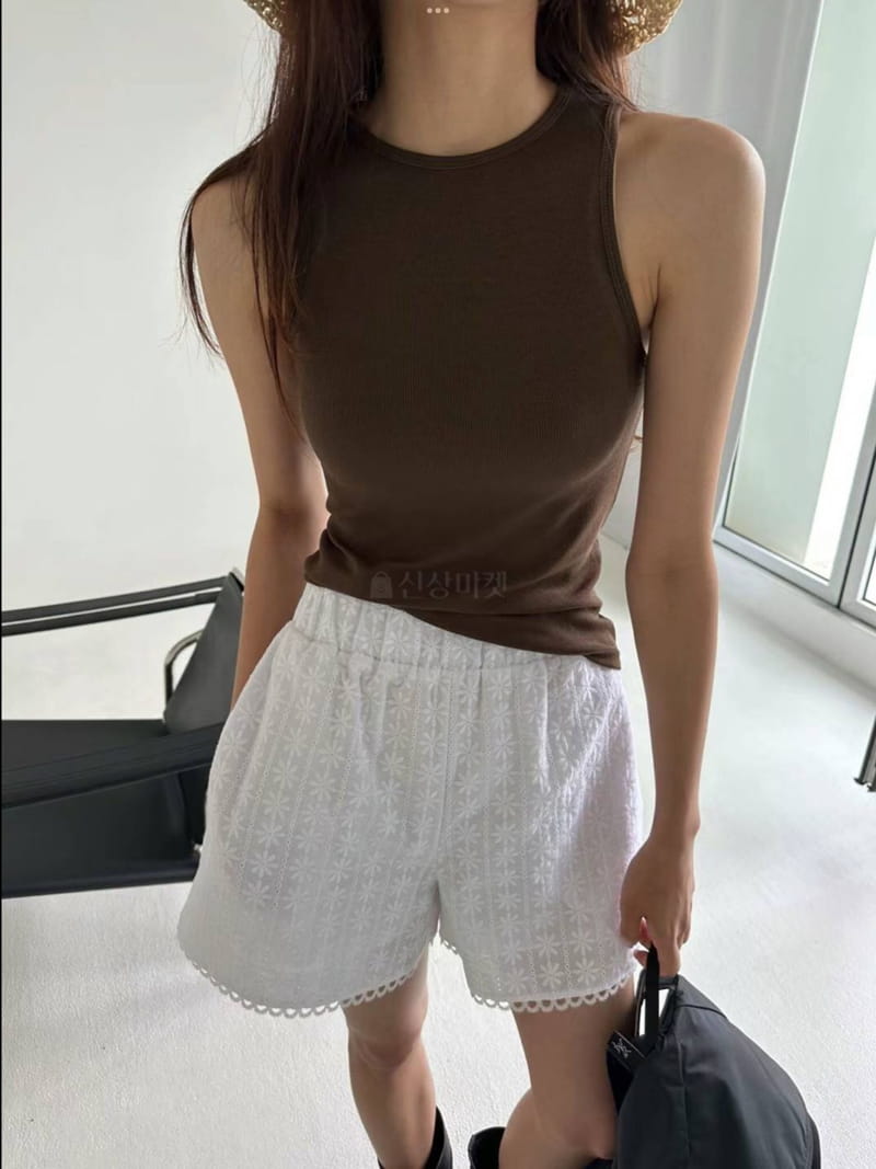 Elfin - Korean Women Fashion - #womensfashion - Mandarine Shorts - 3