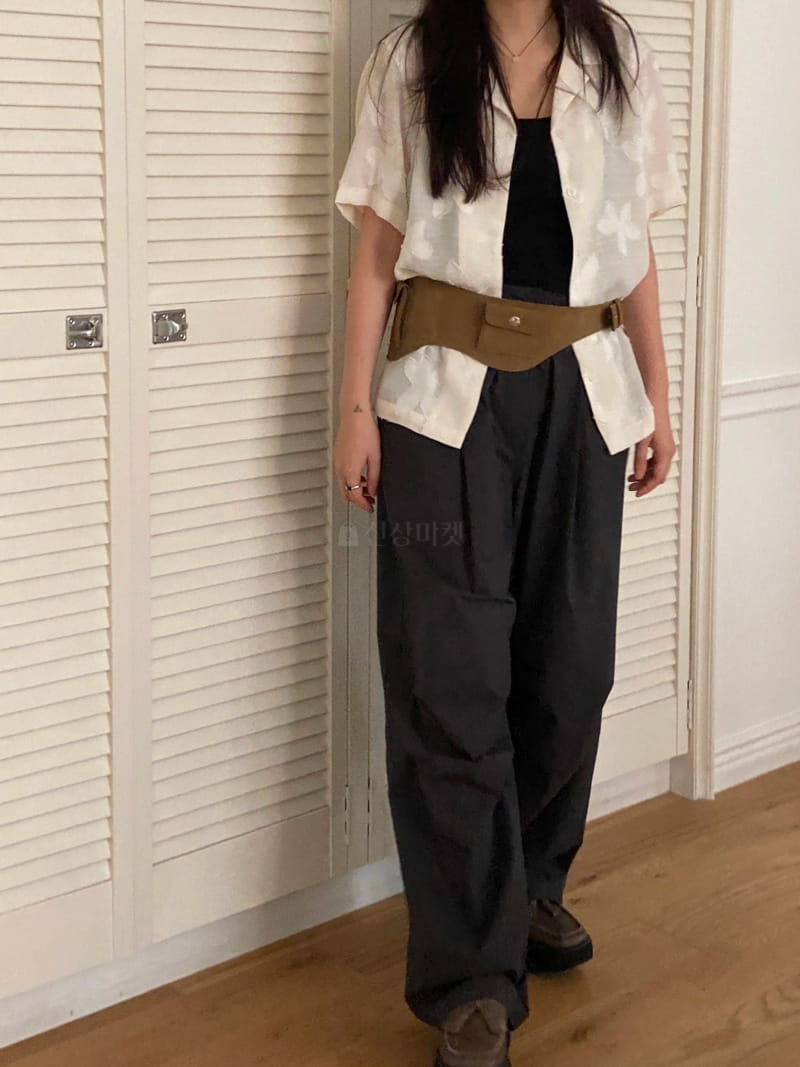 Fre - Korean Women Fashion - #momslook - Pale Tug Pants - 2