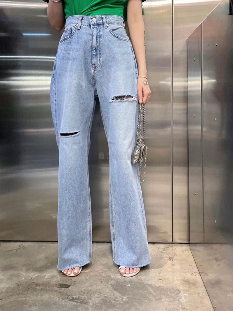 Garden Women - Korean Women Fashion - #restrostyle - Two Slit Jeans - 2