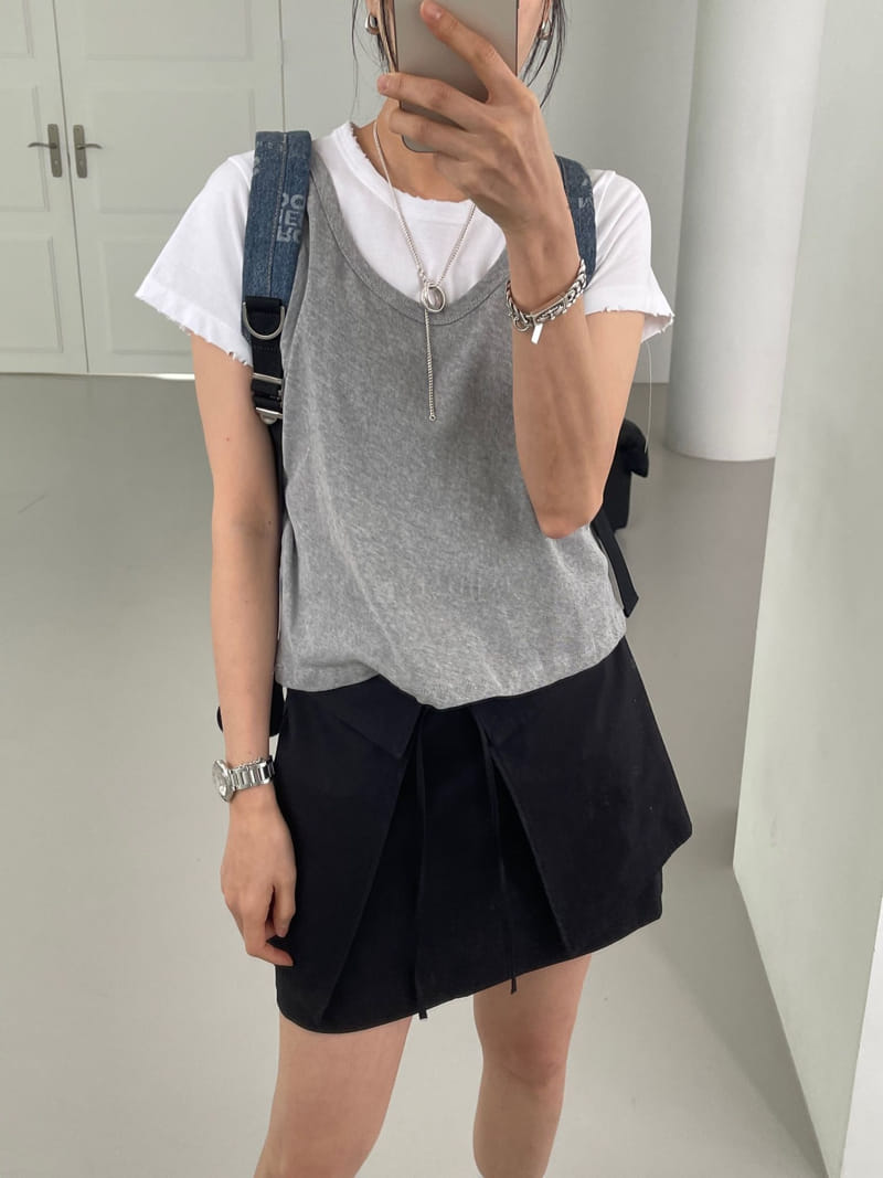 Kare - Korean Women Fashion - #momslook - Simple Sleeveless - 9