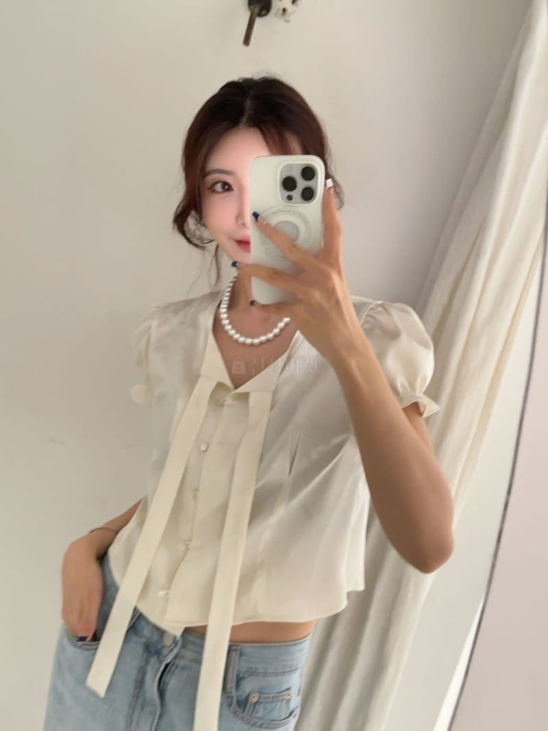 Lumiple - Korean Women Fashion - #momslook - Sophy Blouse