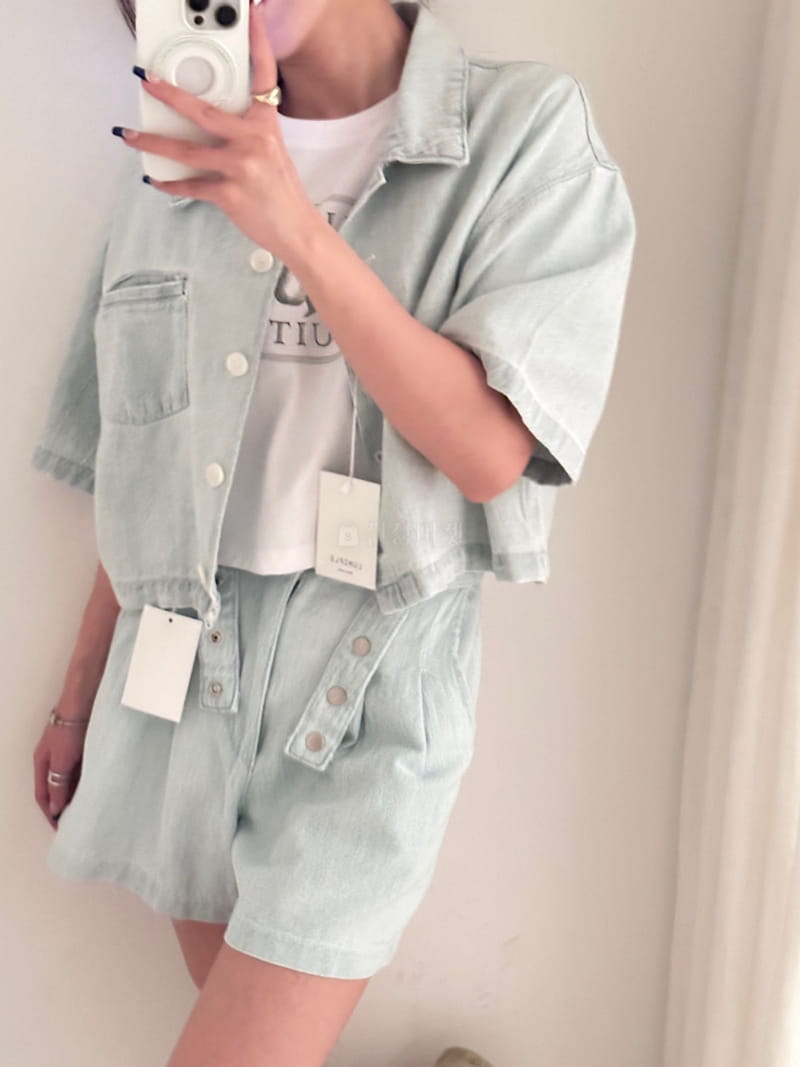 Lumiple - Korean Women Fashion - #thelittlethings - 6556 Ma Denim Belt Shorts - 7