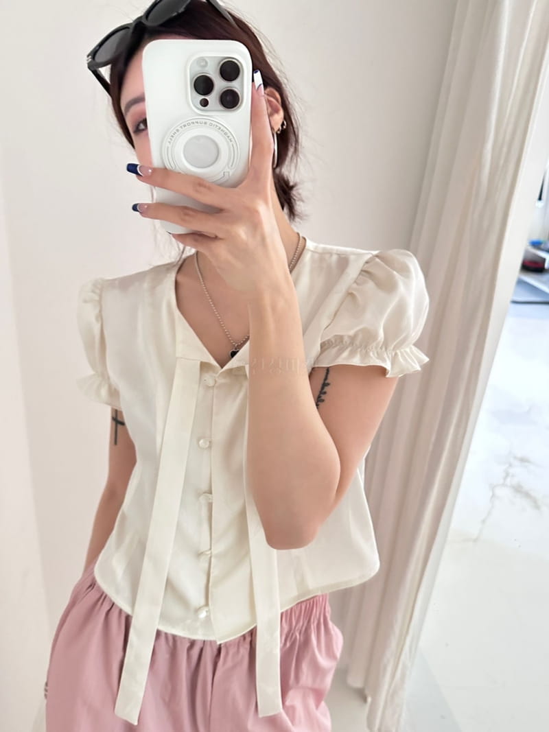 Lumiple - Korean Women Fashion - #vintageinspired - Sophy Blouse - 3