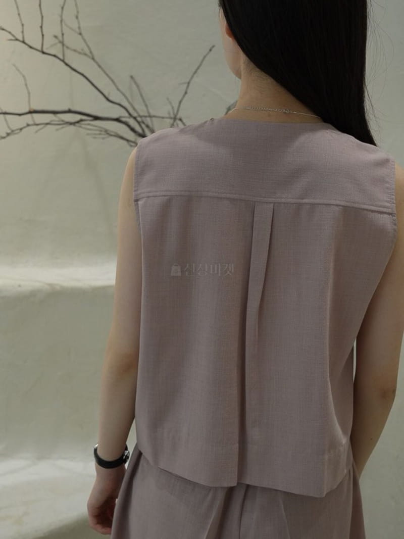 Milui - Korean Women Fashion - #womensfashion - Falling Blouse - 4