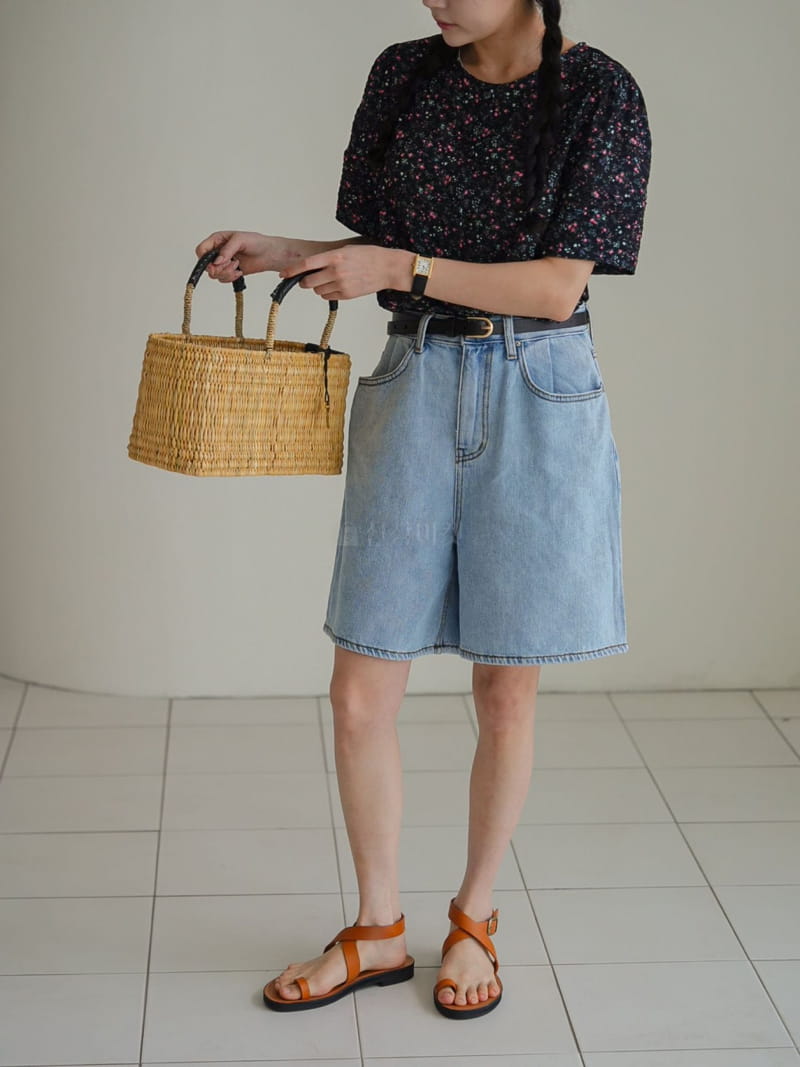 Milui - Korean Women Fashion - #momslook - Ellty Shorts - 2