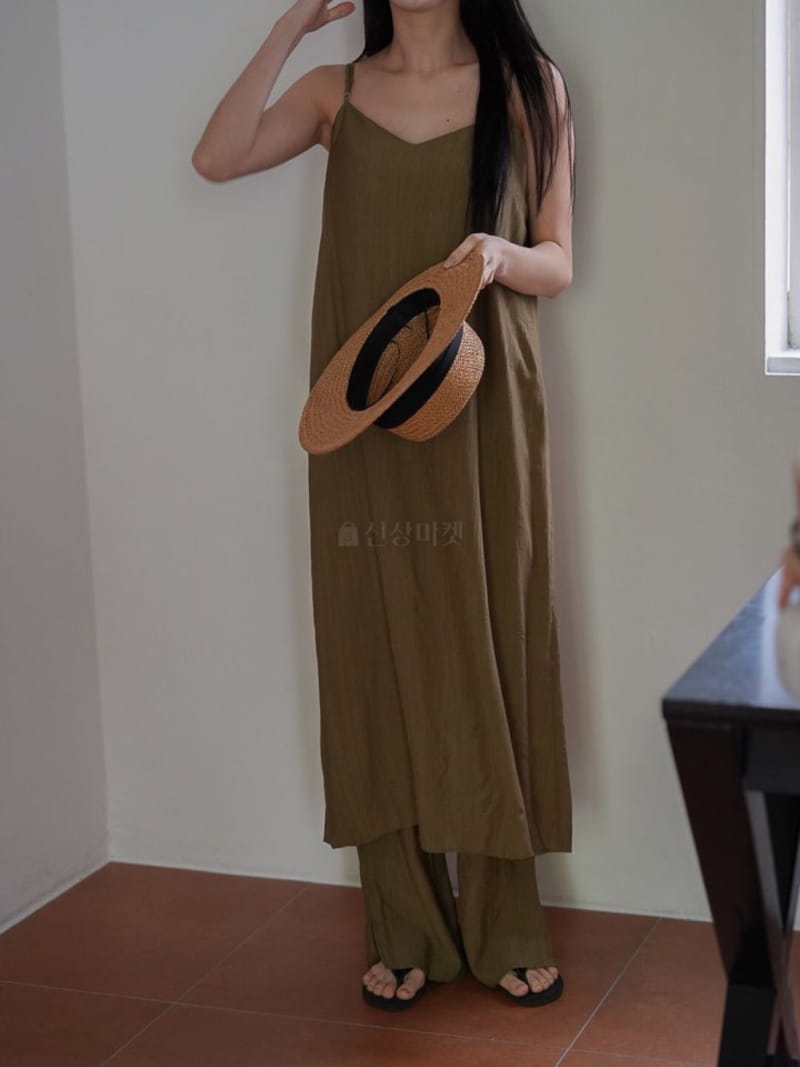 Milui - Korean Women Fashion - #vintageinspired - Eddie One-piece - 2