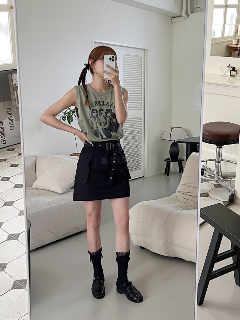 More Than - Korean Women Fashion - #momslook - Rock And Roll Sleeveless - 4