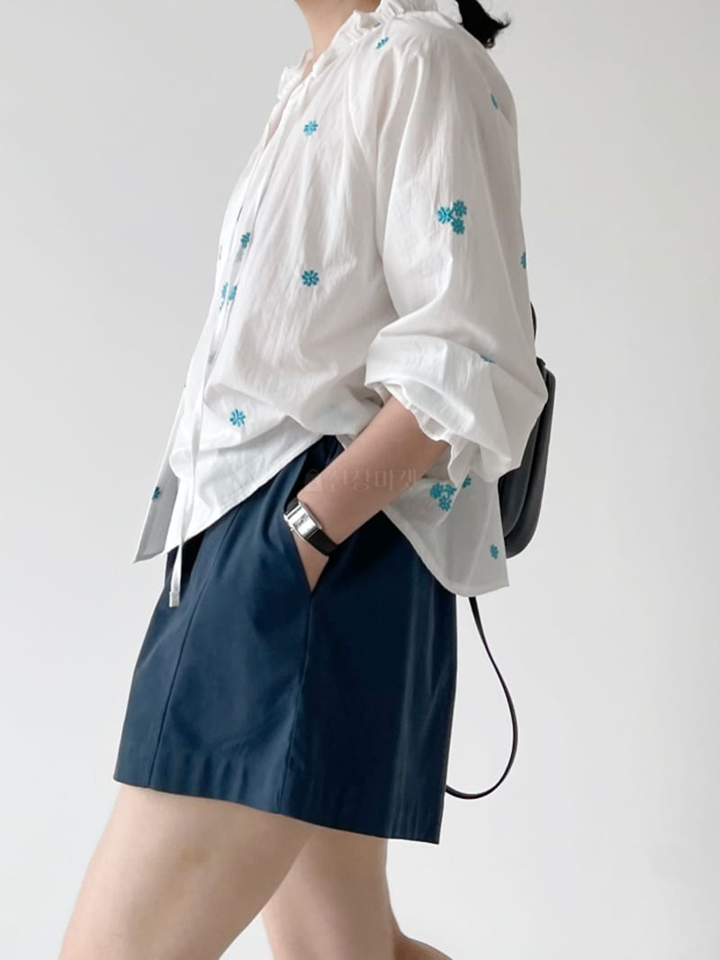 Oli Seoul - Korean Women Fashion - #womensfashion - I Bruno Embrodiery Blouse - 3