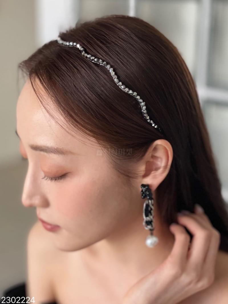 Reina - Korean Women Fashion - #momslook - 2302224 Line Simple Hairband - 2