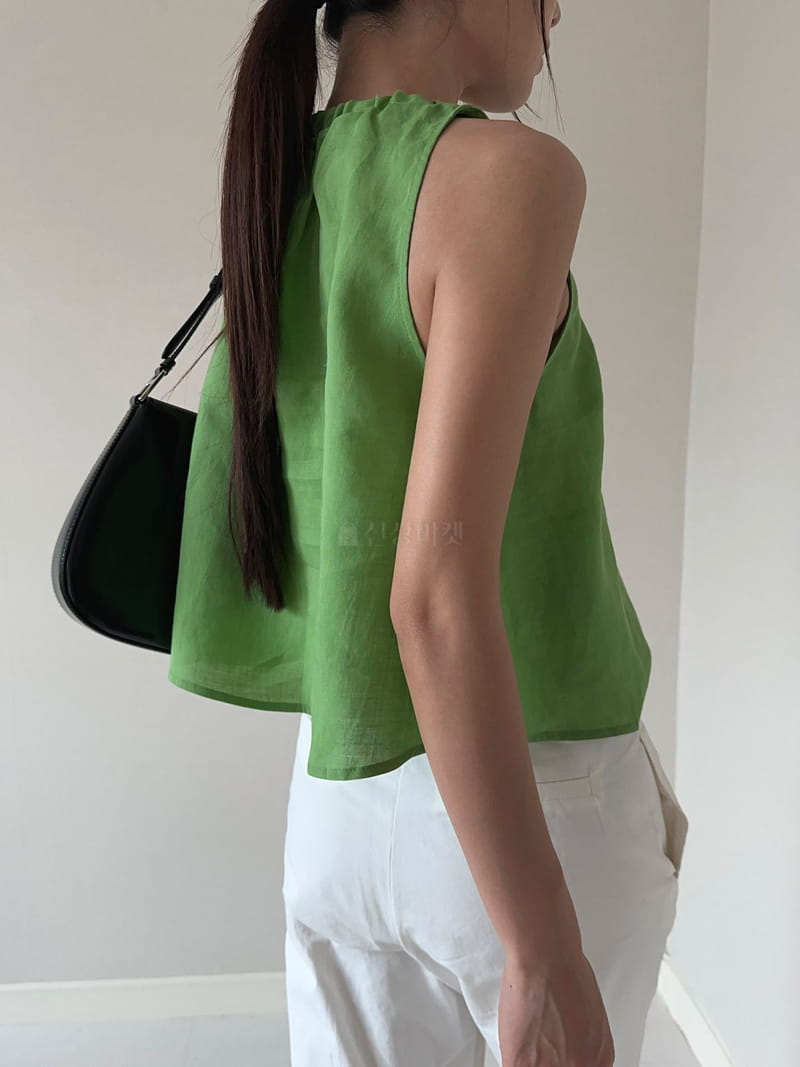 Unene Garden - Korean Women Fashion - #vintageinspired - Wholter Sleeveless - 3