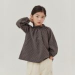 Dot Smocked Shirring Blouse