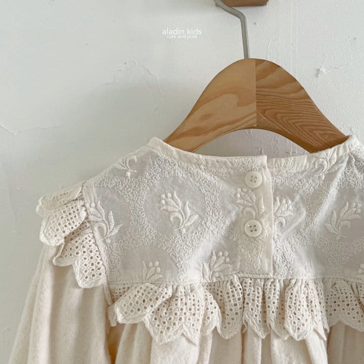 Aladin - Korean Children Fashion - #prettylittlegirls - Pure Wing Blouse - 8