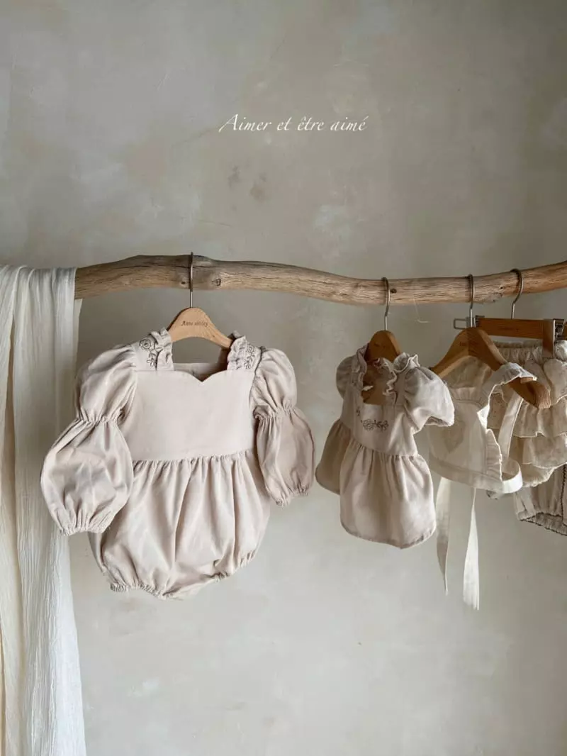 Anne Shirley - Korean Baby Fashion - #babyoninstagram - Bonia Frill Frill Bodysuit - 3