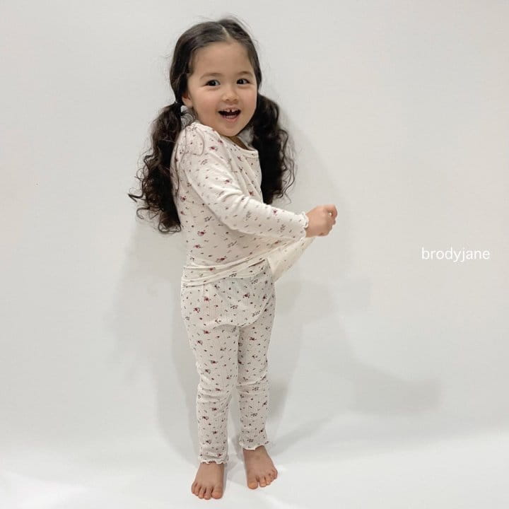 Brody Jane - Korean Children Fashion - #fashionkids - Flwoer Eyelet Frill Pajama - 8