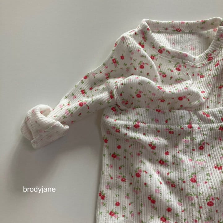 Brody Jane - Korean Children Fashion - #prettylittlegirls - Little Flower Eyelet Pajama - 5