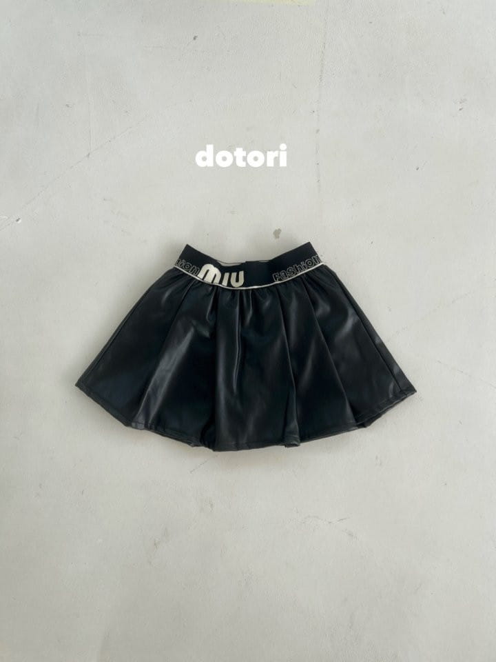 Dotori - Korean Children Fashion - #kidsshorts - Leather Wrinkle Skirt - 2