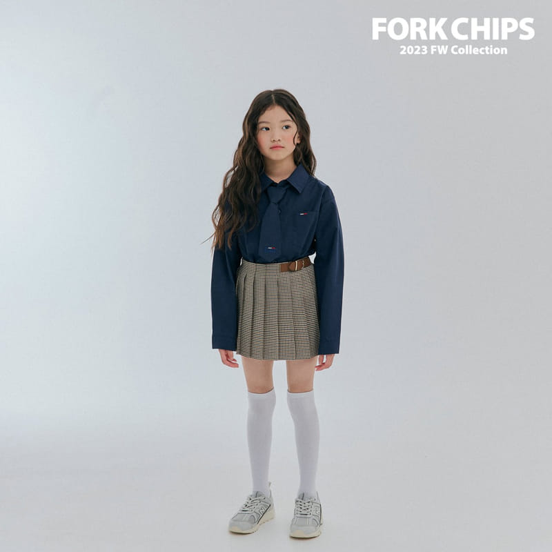 Fork Chips - Korean Children Fashion - #magicofchildhood - Apfel Embrodiery Shirt - 2