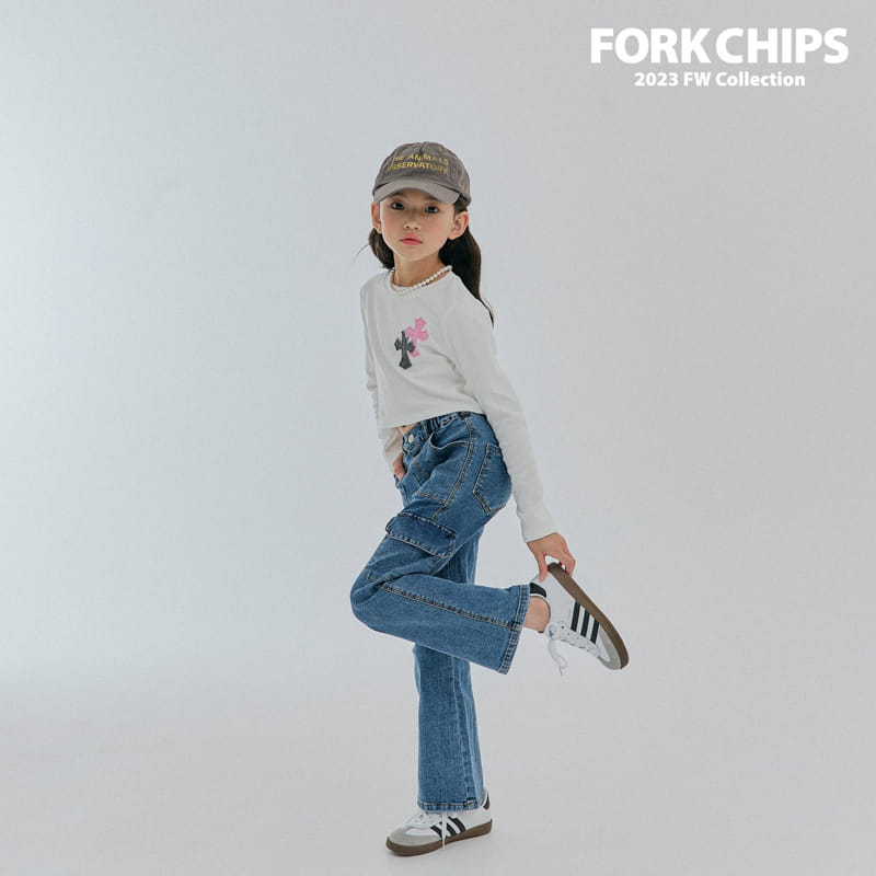 Fork Chips - Korean Children Fashion - #prettylittlegirls - Cross Tee - 7