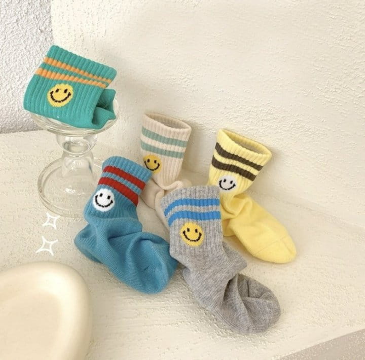 Miso - Korean Children Fashion - #littlefashionista - Macaroon Smile Socks - 11