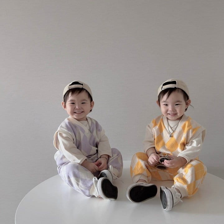 Moran - Korean Children Fashion - #magicofchildhood - Dia Top Bottom Set