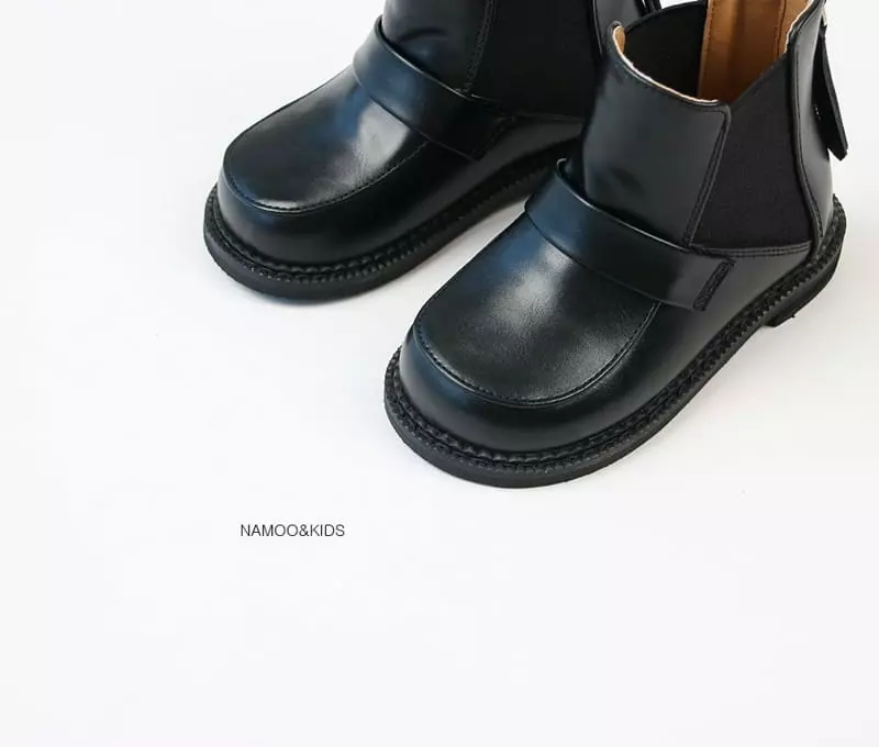 Kids hotsell tabi boots