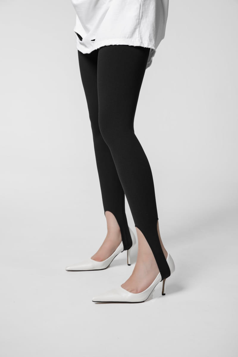 Paper Moon - Korean Women Fashion - #momslook - stirrup stretch leggings - 11