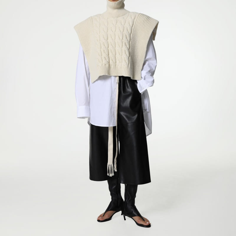 Paper Moon - Korean Women Fashion - #romanticstyle - twisted chunky detail turtleneck knit cape top