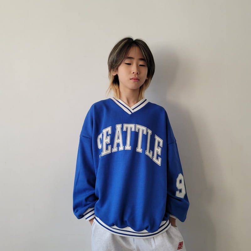 Riwoo Riwoo - Korean Junior Fashion - #littlefashionista - Seatle V Sweatshirt - 3