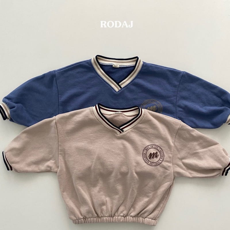 Roda J - Korean Children Fashion - #littlefashionista - MN v Sweatshirt