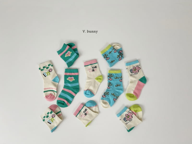 V Bunny - Korean Children Fashion - #kidsshorts - Itzy Socks Set