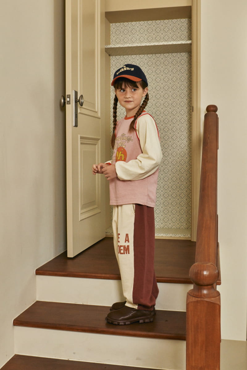 A-Market - Korean Children Fashion - #kidsstore - Color Half Banding Pants - 2