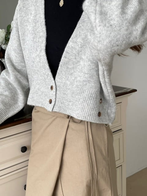 Adaze - Korean Women Fashion - #momslook - Loun Crop Cardigan - 4