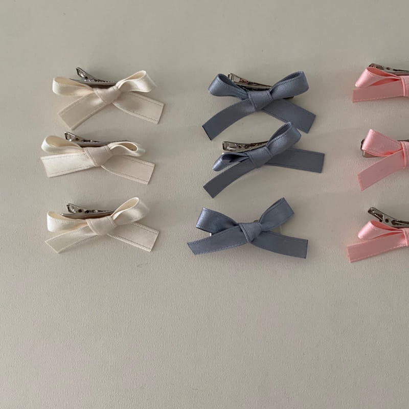 Azalea - Korean Children Fashion - #todddlerfashion - Petit Ribbon Hairpin