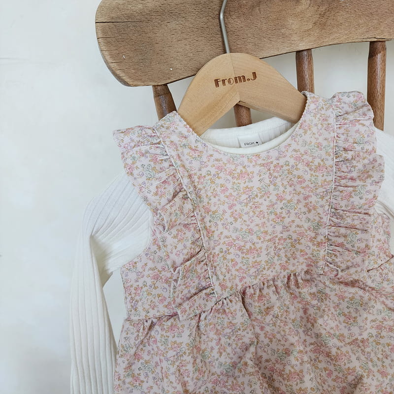 From J - Korean Baby Fashion - #babyoutfit - Emily Frill Bodysuit - 4