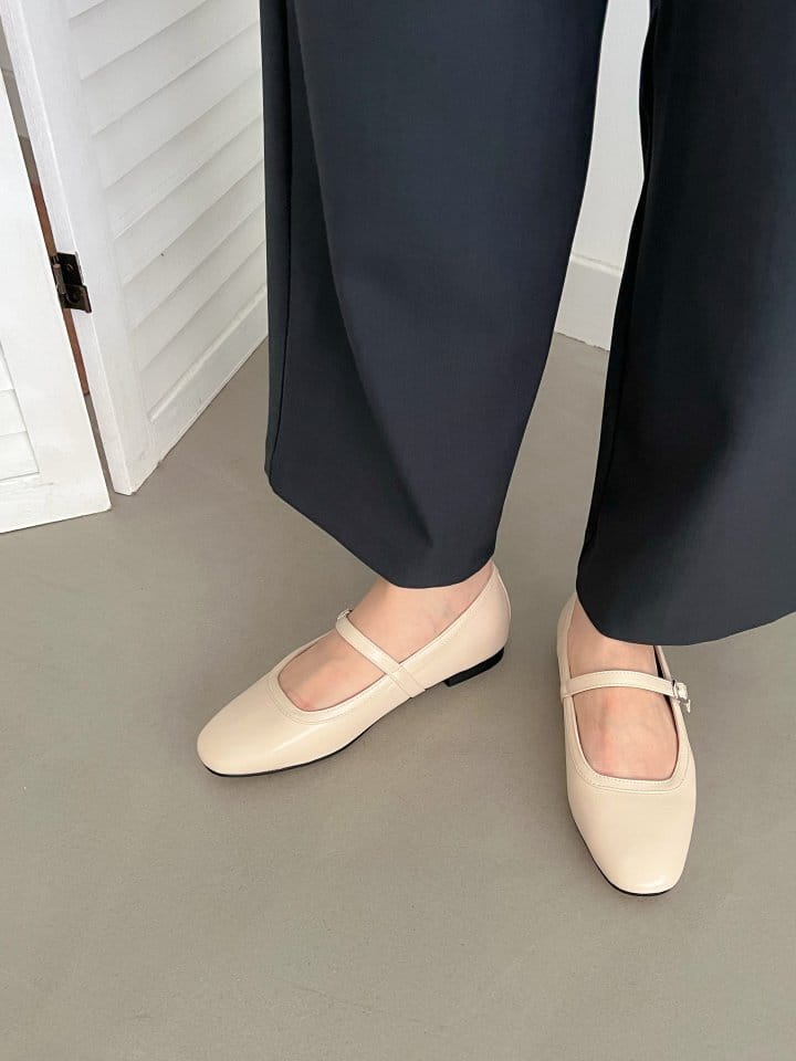 Golden Shoe - Korean Women Fashion - #momslook - 2820 Flats - 9