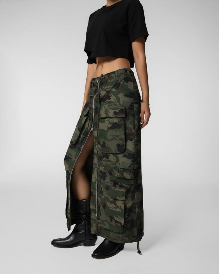 Paper Moon - Korean Women Fashion - #womensfashion - camouflage zipped detail cargo maxi skirt - 4