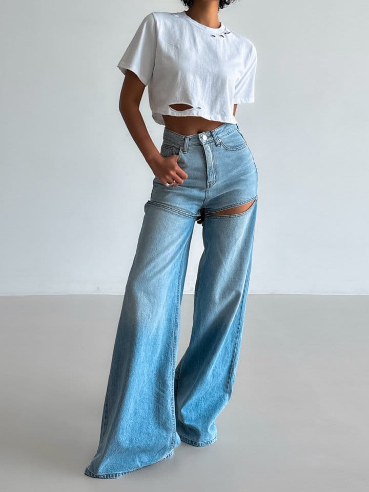 Paper Moon - Korean Women Fashion - #vintageinspired - front cut split wide blue denim jeans - 4