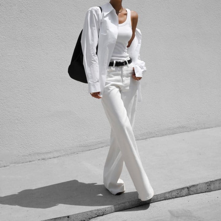 Paper Moon - Korean Women Fashion - #womensfashion - high rise wide leg white denim pants - 3