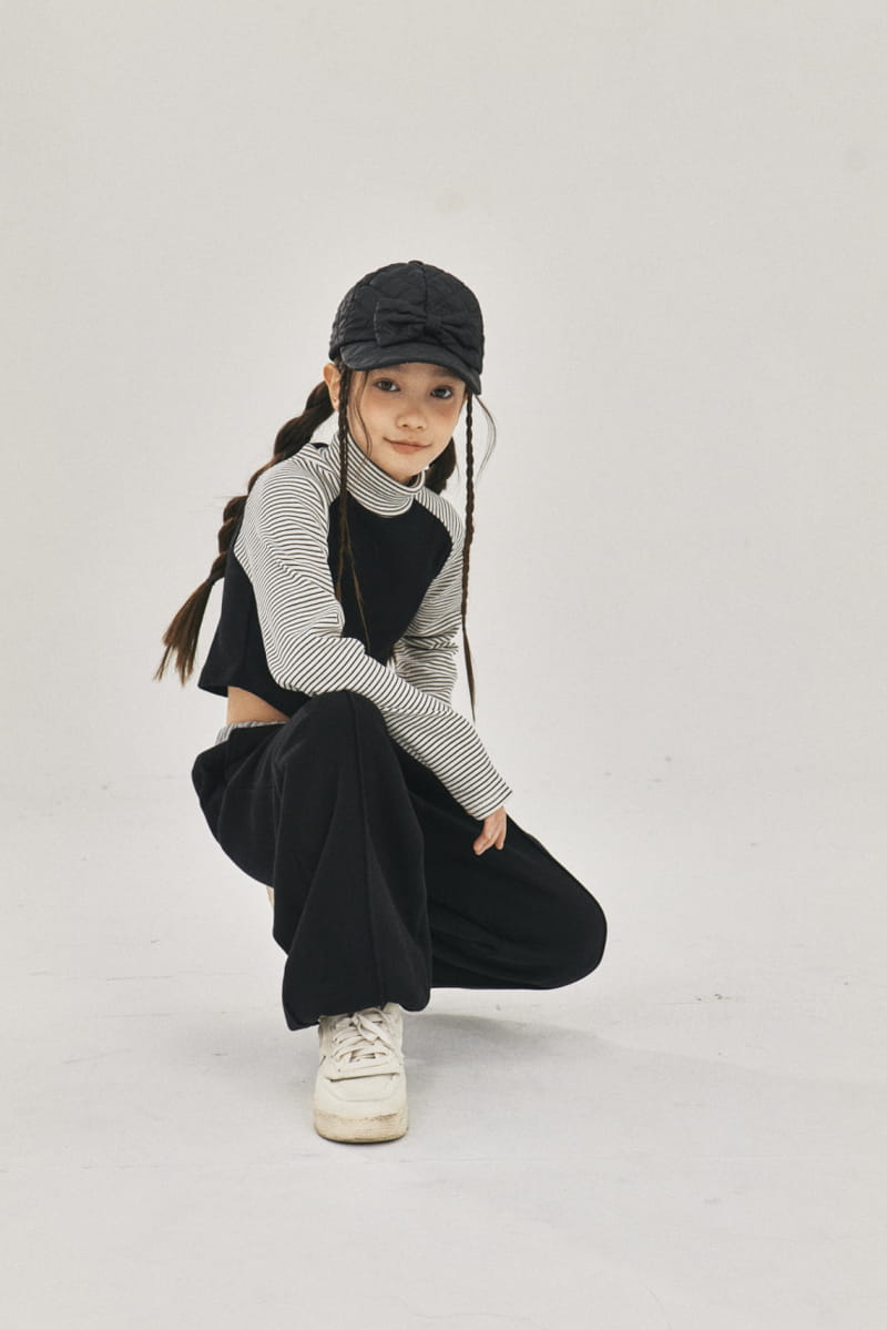 A-Market - Korean Children Fashion - #littlefashionista - New Jeans Turtleneck Tee - 6