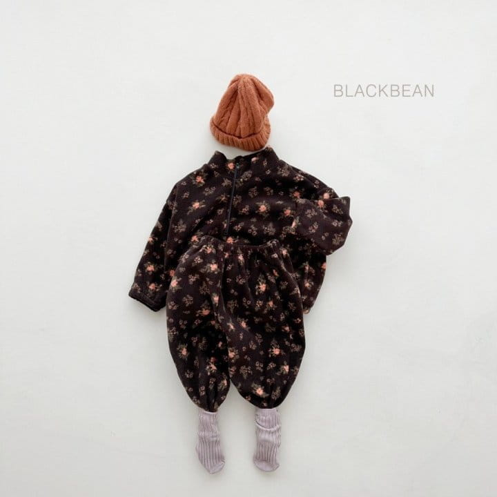 Black Bean - Korean Children Fashion - #discoveringself - Floral Fleece Top Bottom Set - 4