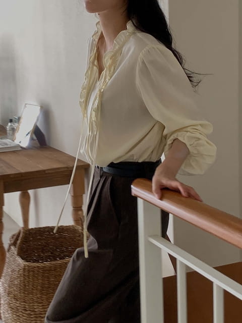 Dress Room - Korean Women Fashion - #thelittlethings - Cow Frill Blouse - 10