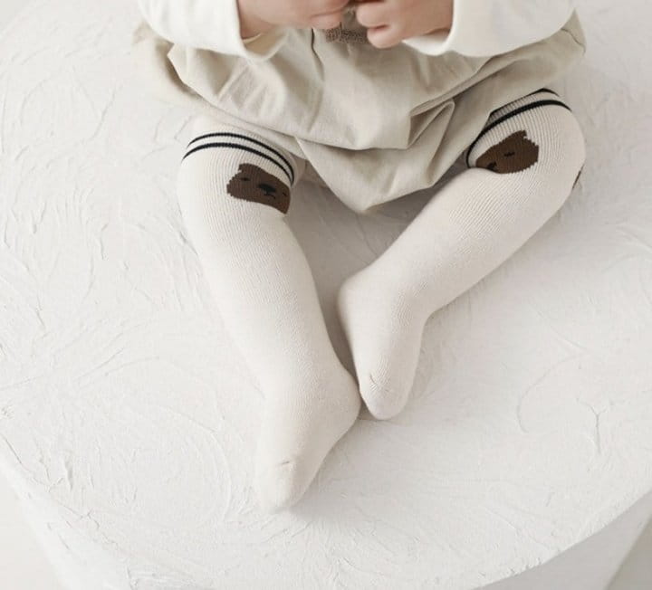 Miso - Korean Baby Fashion - #babyootd - Dotom Two St Bear Knee Socks - 2