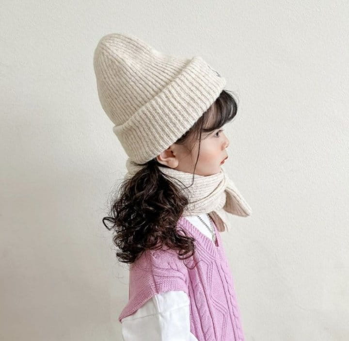 Miso - Korean Children Fashion - #kidsstore - Embroidery Hat Muffler Set - 8