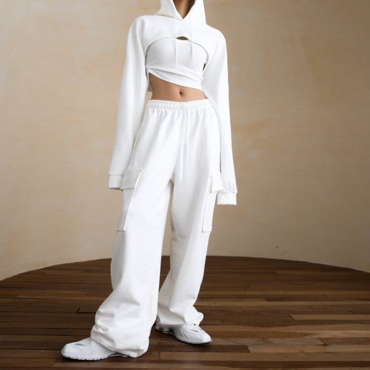 Paper Moon - Korean Women Fashion - #womensfashion - cargo pocket wide sweatpants - 4