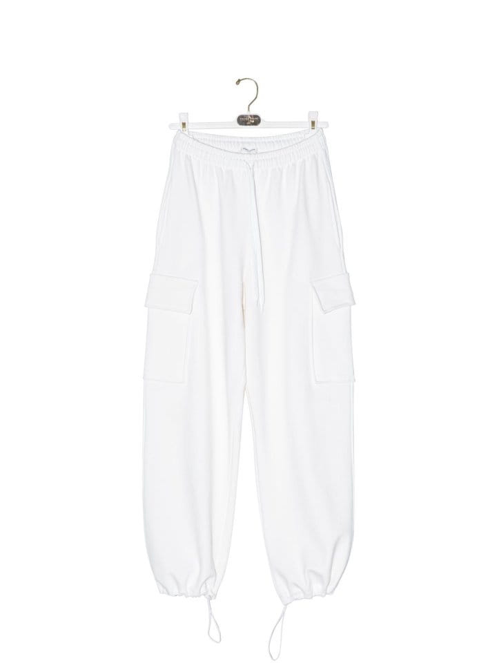 Paper Moon - Korean Women Fashion - #womensfashion - cargo pocket wide sweatpants - 7