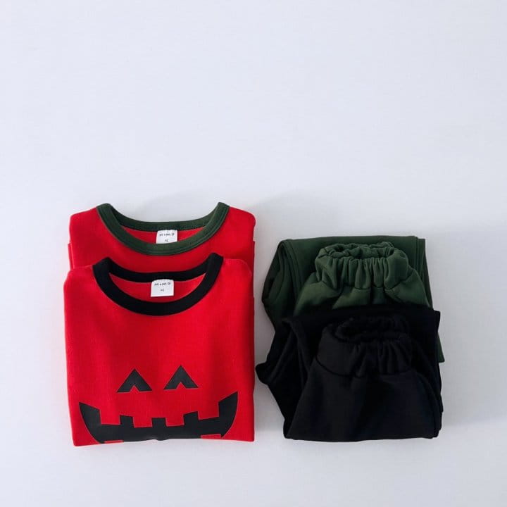 Pitapat - Korean Children Fashion - #discoveringself - Smile Halloween Top Bottom Set - 2